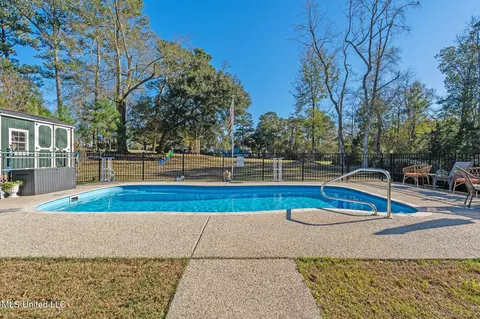 Exterior - 5516 Alakoko Pl, Diamondhead, MS 39525 photo 2 of 3