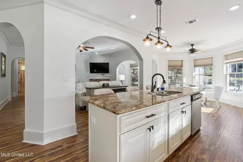 Entry Way - 5516 Alakoko Pl, Diamondhead, MS 39525 photo 1 of 1