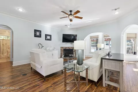 Living - 5516 Alakoko Pl, Diamondhead, MS 39525 photo 1 of 1