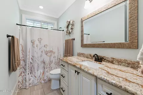Bath - 5516 Alakoko Pl, Diamondhead, MS 39525 photo 1 of 2