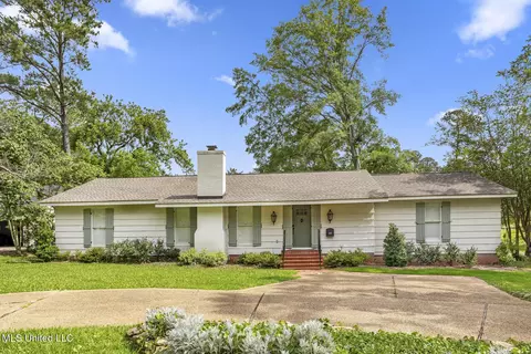 2332 E Northside Dr, Jackson, MS 39211