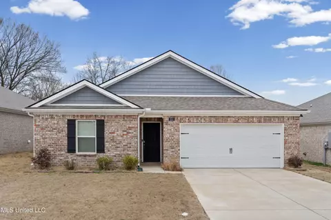 211 Silo Ln, Byhalia, MS 38611