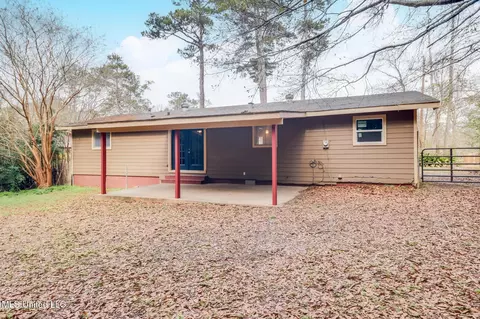 Exterior - 614 W Second Ave, Wiggins, MS 39577 photo 1 of 2