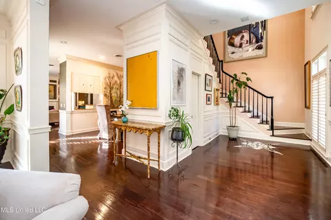 Entry Way - 2 Ashley Park Dr, Jackson, MS 39206 photo 2 of 7