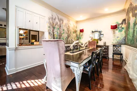 Dining - 2 Ashley Park Dr, Jackson, MS 39206 photo 1 of 3