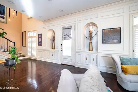 Entry Way - 2 Ashley Park Dr, Jackson, MS 39206 photo 3 of 7