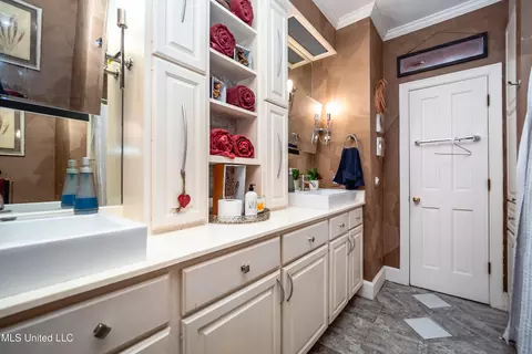 Bath - 2 Ashley Park Dr, Jackson, MS 39206 photo 5 of 5