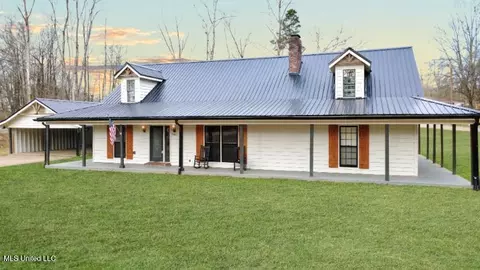 706 Benford Dr, Fulton, MS 38843