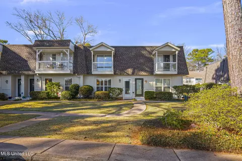 550 Post Rd #121, Ridgeland, MS 39157