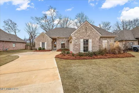 144 Porter Ridge Dr, Canton, MS 39046