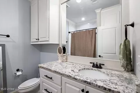 Bath - 144 Porter Ridge Dr, Canton, MS 39046 photo 2 of 2