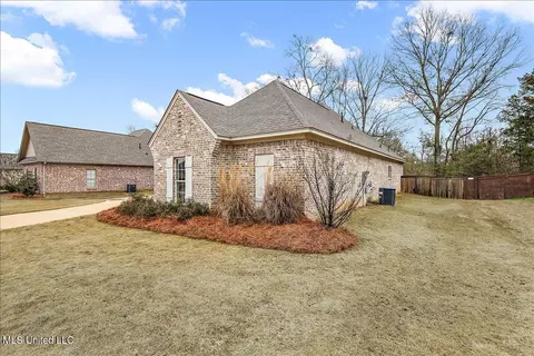 Exterior - 144 Porter Ridge Dr, Canton, MS 39046 photo 2 of 3