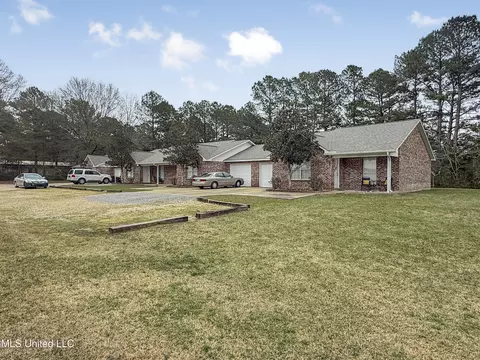6004 Gibson Rd, Mccomb, MS 39648