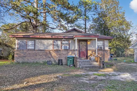 1005 Beatrice Ave, Columbia, MS 39429