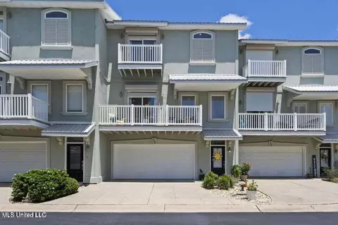 734 W Beach Blvd, Long Beach, MS 39560