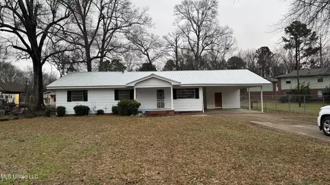 145 Jones St, Forest, MS 39074