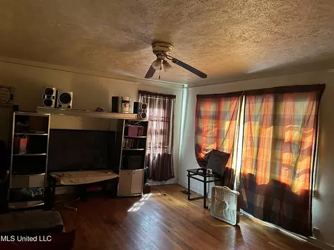 401 Brooklyn Dr, Natchez, MS 39120 photo 4