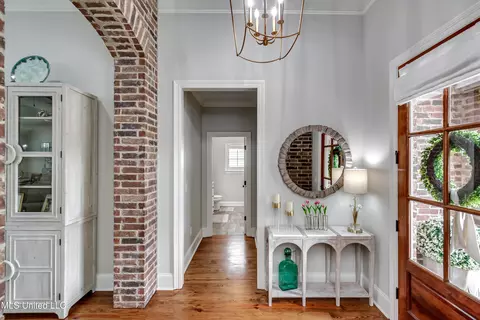 Entry Way - 205 E Toulon St, Brandon, MS 39042 photo 2 of 2