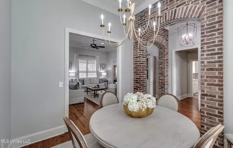 Dining - 205 E Toulon St, Brandon, MS 39042 photo 2 of 4
