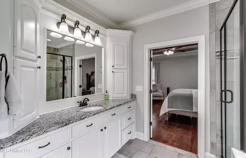 Bath - 205 E Toulon St, Brandon, MS 39042 photo 6 of 10