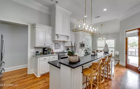 Kitchen - 205 E Toulon St, Brandon, MS 39042 photo 2 of 5