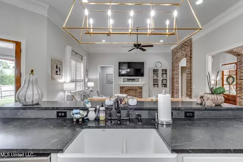 Kitchen - 205 E Toulon St, Brandon, MS 39042 photo 5 of 5