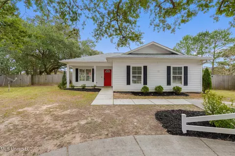 13004 Alta Vida Ct, Gulfport, MS 39503