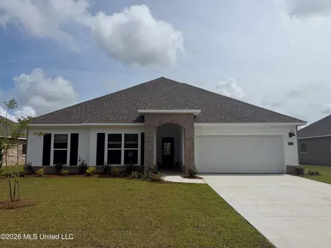 16124 Blue Ridge Dr, Gulfport, MS 39503