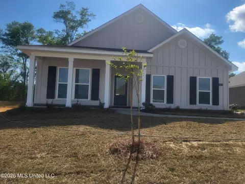 18377 Spring Hill Dr, Saucier, MS 39574