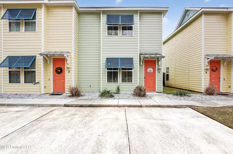 216 Carre Ct #3, Bay Saint Louis, MS 39520
