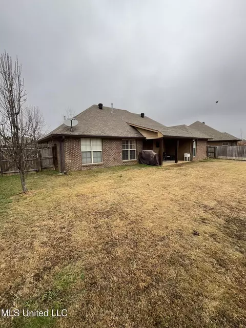 Exterior - 135 Palin Dr, Madison, MS 39110 photo 4 of 8