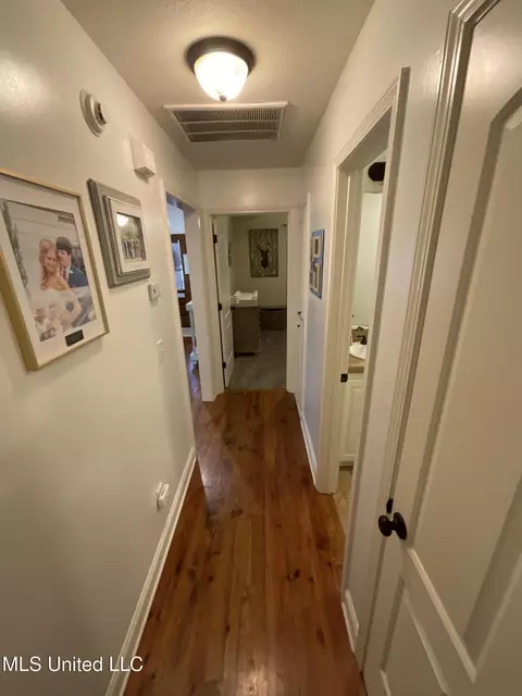 Entry Way - 135 Palin Dr, Madison, MS 39110 photo 1 of 2