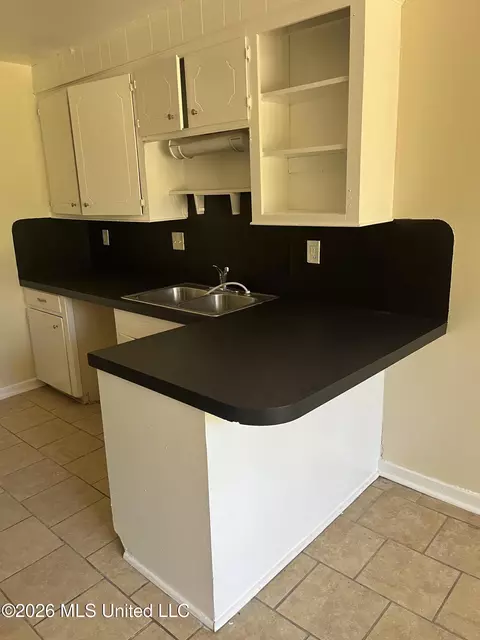 Kitchen - 1746 Casteel Dr, Jackson, MS 39204 photo 1 of 2
