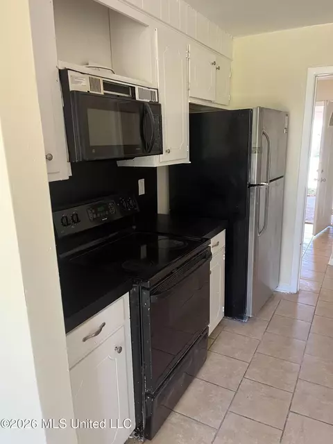 Kitchen - 1746 Casteel Dr, Jackson, MS 39204 photo 2 of 2