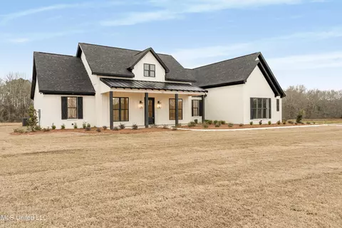 327 Grace Acres Dr, Brandon, MS 39047 photo 2
