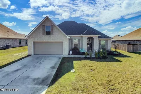 16366 Millsaps Ave, Gulfport, MS 39503