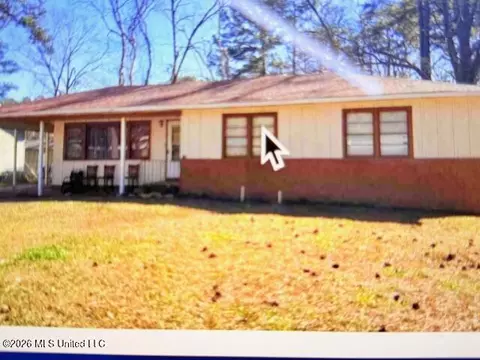 617 N Park Dr, Jackson, MS 39206