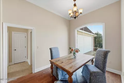 Dining - 215 Tucker Dr, Brandon, MS 39042 photo 1 of 2