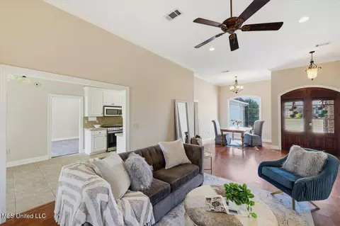 Other - 215 Tucker Dr, Brandon, MS 39042 photo 2 of 13