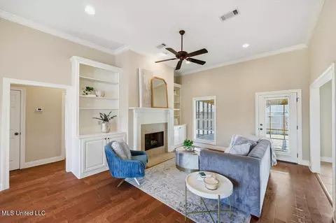 Living - 215 Tucker Dr, Brandon, MS 39042 photo 1 of 2