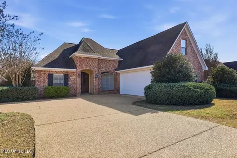 Exterior - 215 Tucker Dr, Brandon, MS 39042 photo 2 of 6