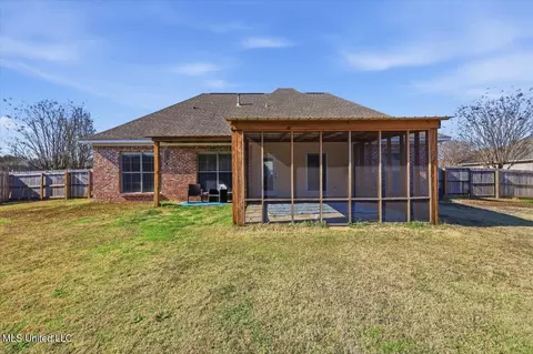 Exterior - 215 Tucker Dr, Brandon, MS 39042 photo 6 of 6