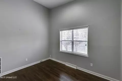 Bedroom - 4007 Berkley Dr, Jackson, MS 39211 photo 6 of 9