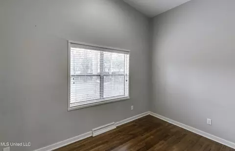 Bedroom - 4007 Berkley Dr, Jackson, MS 39211 photo 5 of 9