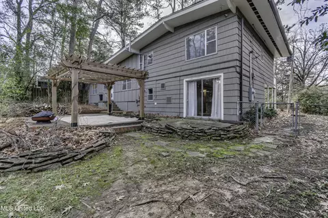 Exterior - 4007 Berkley Dr, Jackson, MS 39211 photo 5 of 10