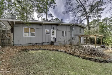 Exterior - 4007 Berkley Dr, Jackson, MS 39211 photo 8 of 10