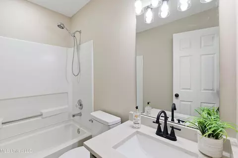 5645 E Kaitlyn Dr, Walls, MS 38680 photo 22