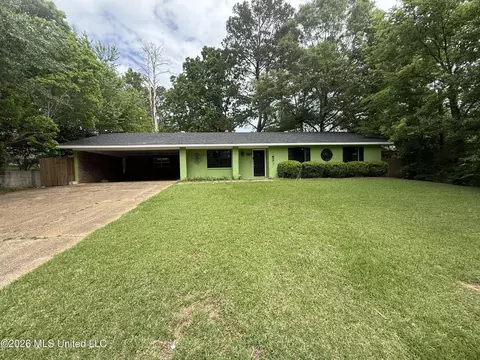 1406 Vermont Ave, Mccomb, MS 39648