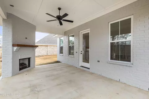 Exterior - 373 Wellstone Pl, Madison, MS 39110 photo 2 of 3