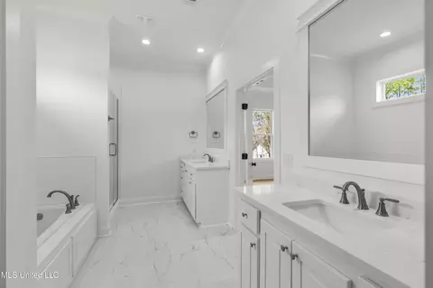 Bath - 373 Wellstone Pl, Madison, MS 39110 photo 2 of 5